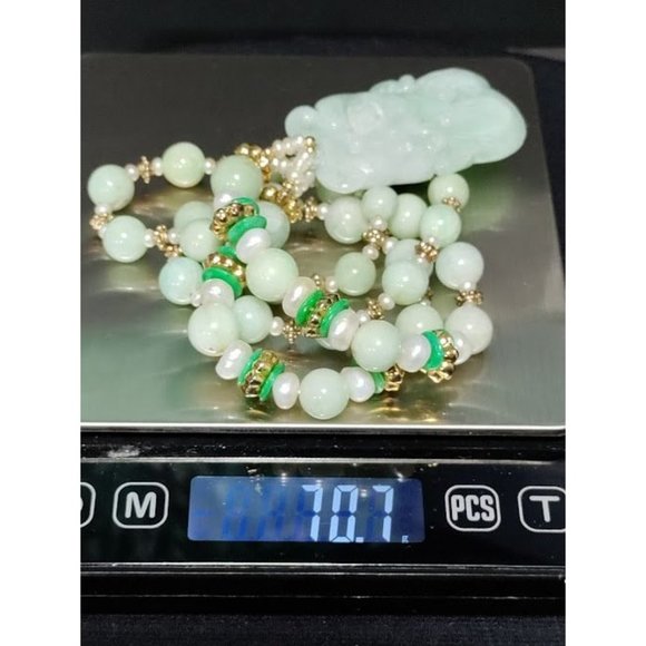 Vintage Jadeite and Pearl Beaded Strand Carved Gold Plated Necklace and Pendant - Picture 13 of 13